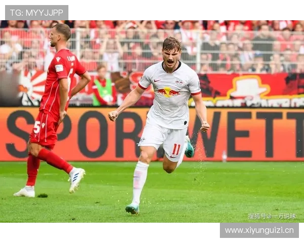 莱万强强对话进攻效率与关键战表现解析