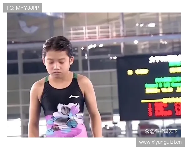 崔家溪训练完直接拎着爱马仕去接娃，这谁顶得住啊